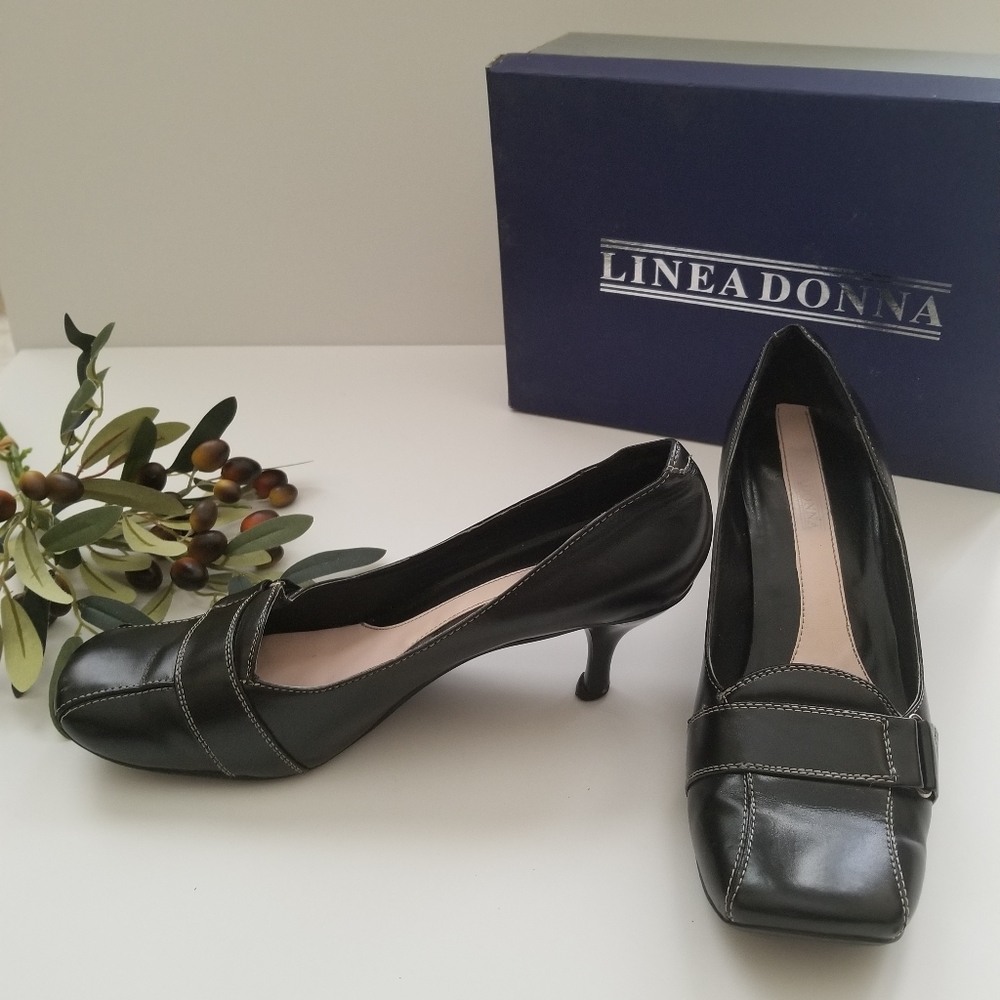Black Pumps size 9